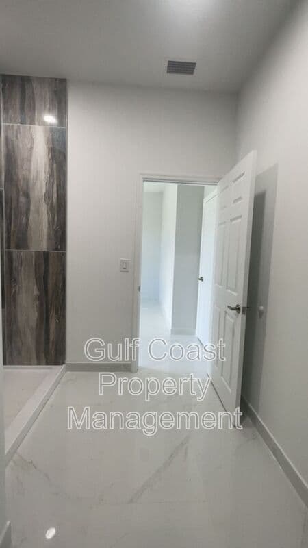 Cape Coral House: 1114 NW 22nd Terrace