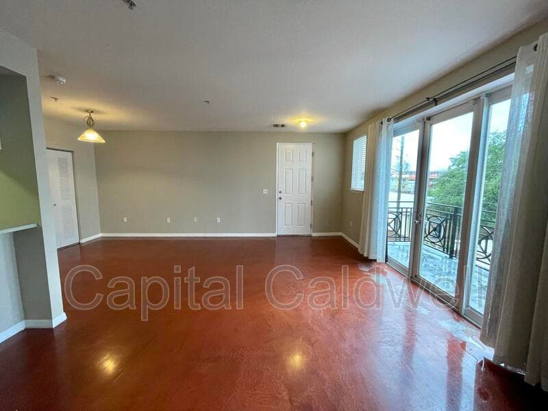Tampa Condo: 2002 E 5th Ave #303