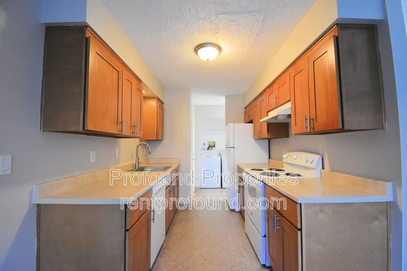 Beaverton Condo: 6050 SW 130th Ave - C