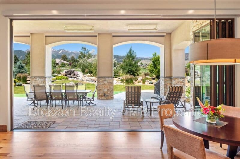 Reno House: 6645 De Chardin Lane