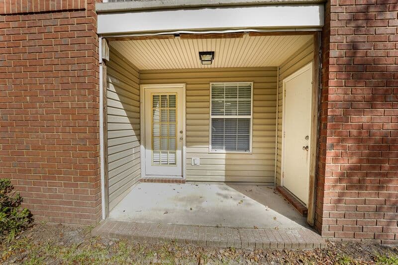 Savannah Condo: 211 Edgewater Rd