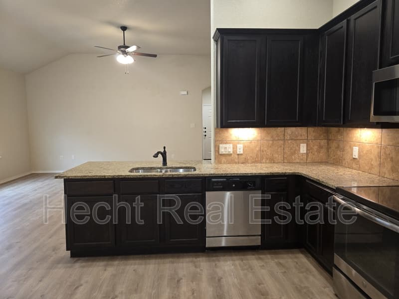 New Braunfels Condo: 217 Kaspar Way - 1