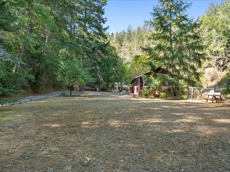 Healdsburg House: 1311 West Dry Creek Road