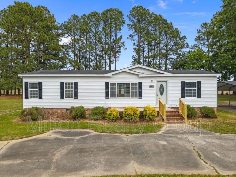 Godwin House: 8540 Godwin Falcon Rd.