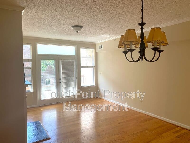 Charlotte Condo: 405 W. 7th Street