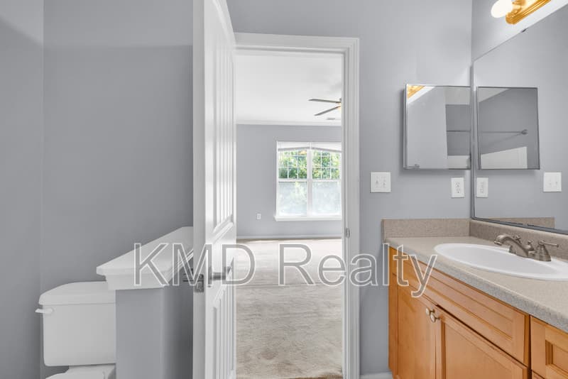 Charlotte Townhome: 15407 St Christopher Court