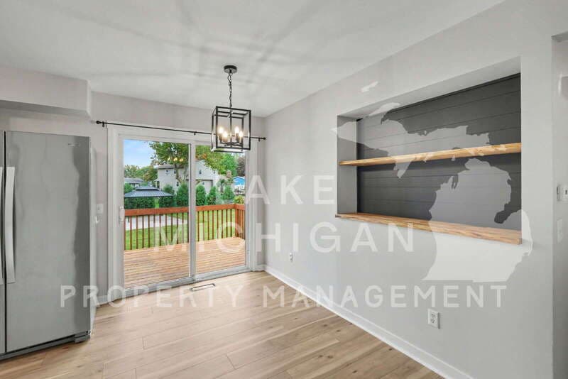 Jenison House: 1652 Oakbrook Drive