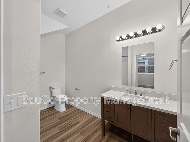 Scappoose Condo: 33763 East Columbia Avenue - 9