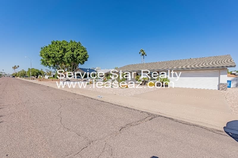 Tempe House: 2514 E Pebble Beach Dr