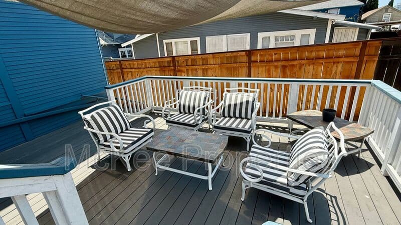 San Diego Condo: 2262 Market Street