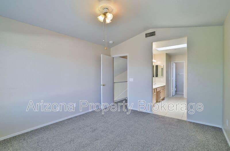 Glendale House: 3622 W. Wagoner Rd.