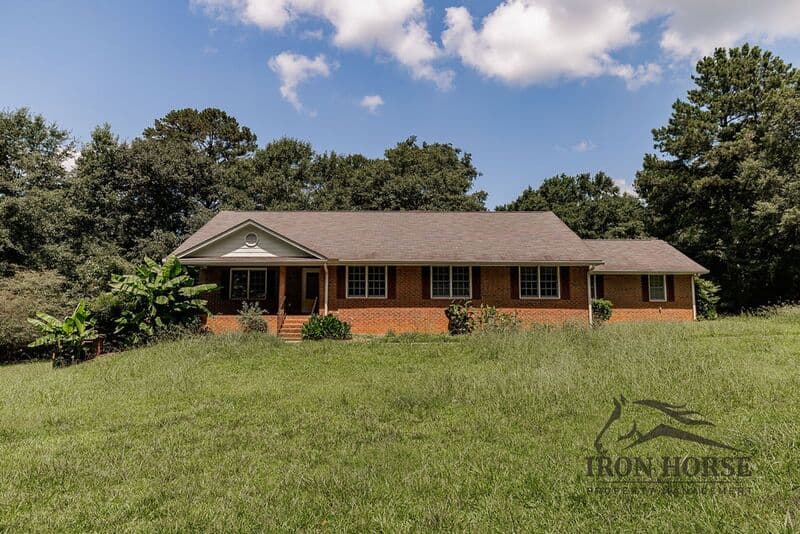 Athens House: 8671 Macon Hwy