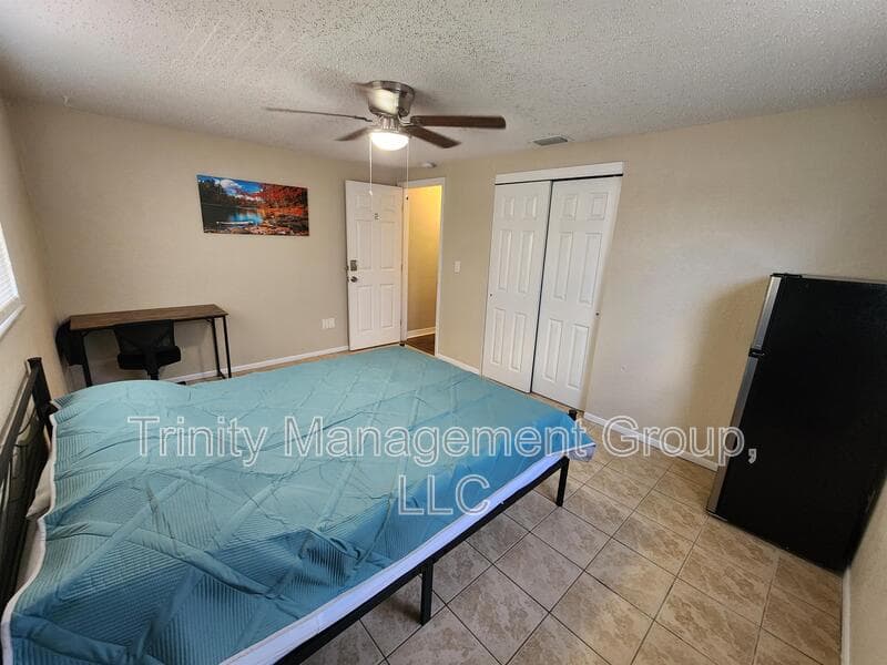 Holiday House: 3547 Cheswick Drive - Room 2