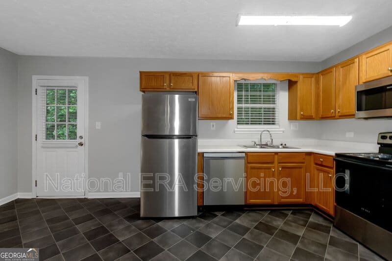 Dallas House: 564 Rustin Dr.