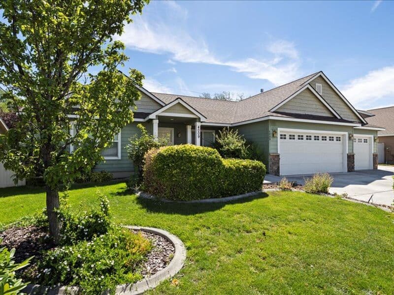 Kennewick House: 4009 S Palouse St