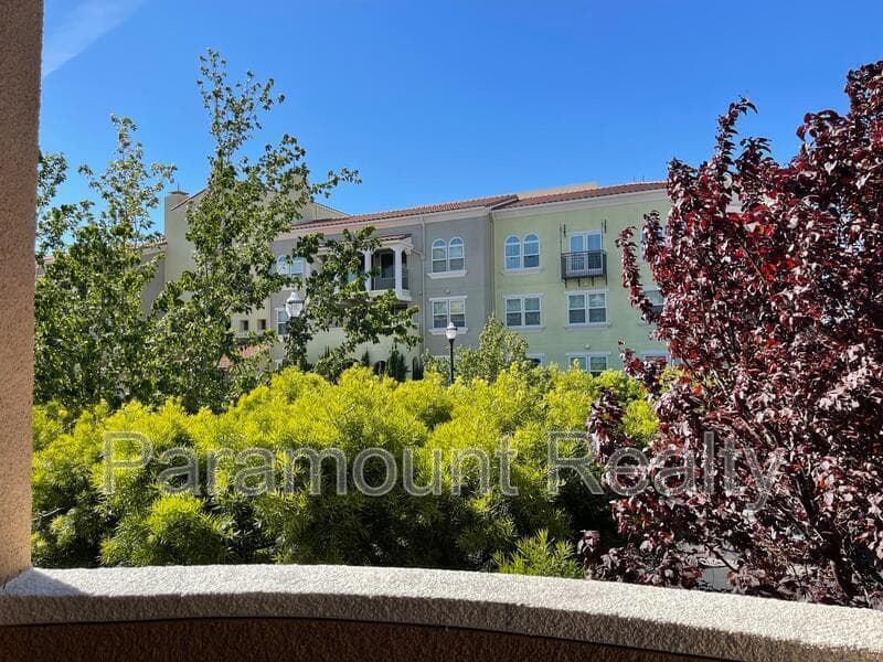 Milpitas Condo: 700 S. Abel St.