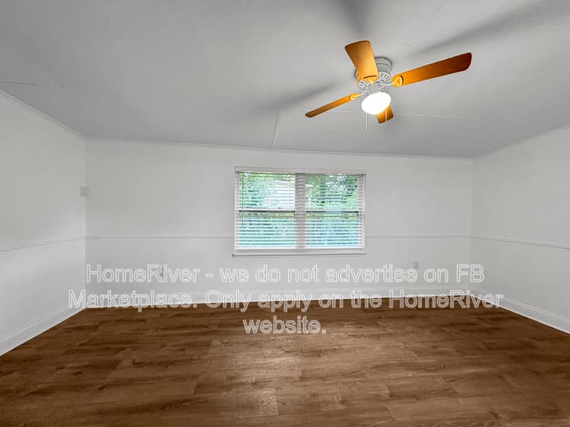 Jacksonville House: 1942 Brookview Dr S