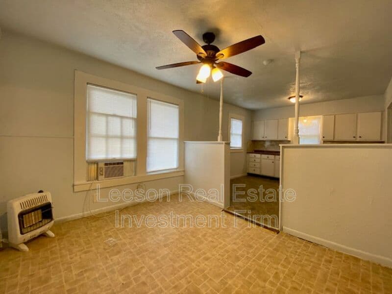 Shreveport House: 3240 Jackson Street