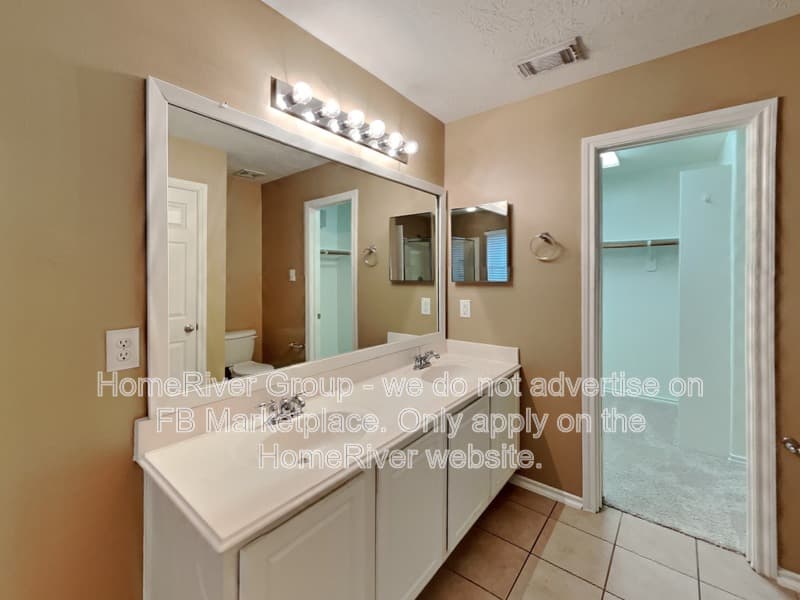 Pasadena House: 6220 Stoney Creek Dr