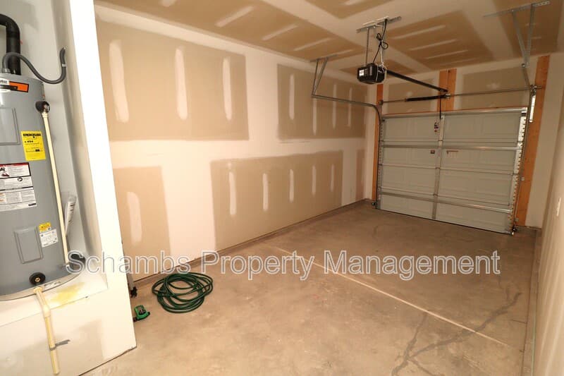Wake Forest House: 360 Freestall Dr