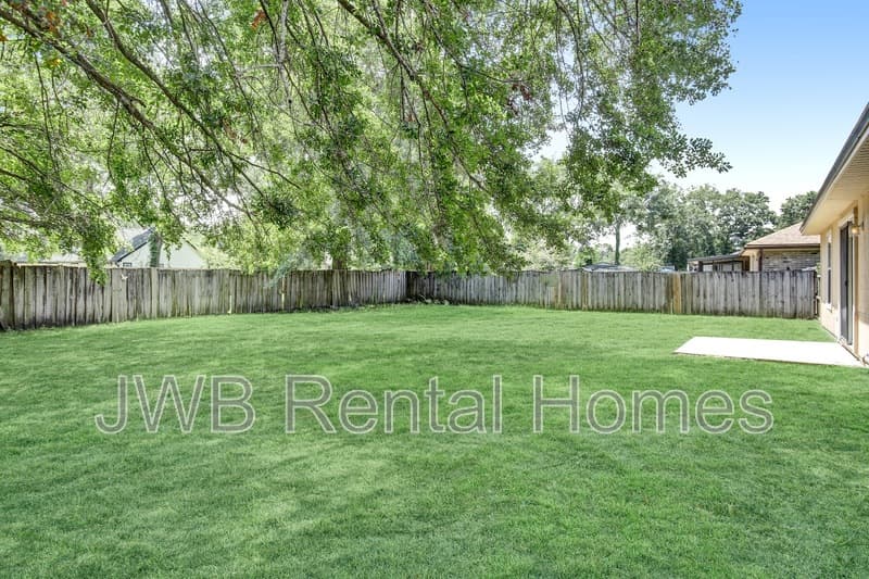 Jacksonville House: 8516 Shuter Ct