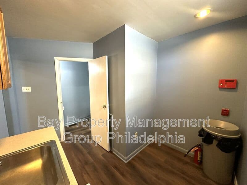 Philadelphia Condo: 2542 E Ann St