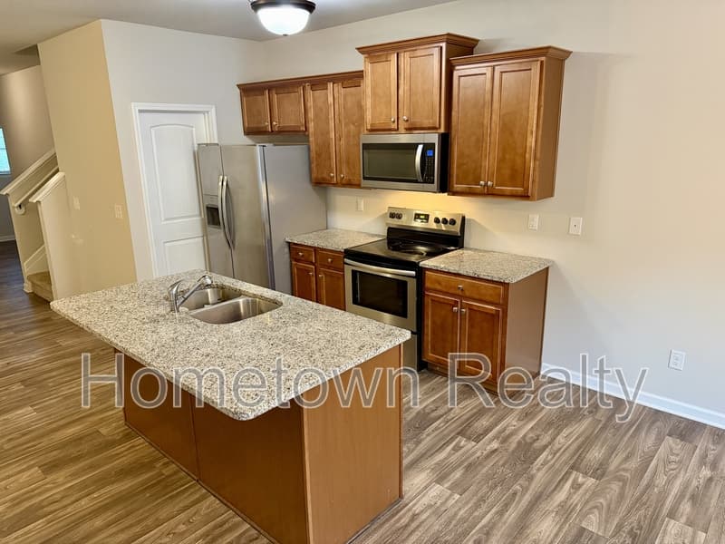McDonough House: 785 Galveston Way