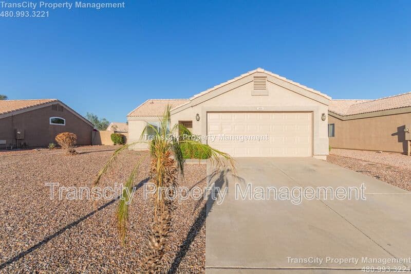 Apache Junction House: 2021 S Rennick Drive