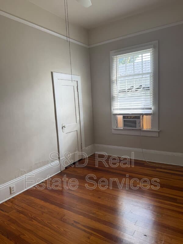 Bartow House: 340 W Stanley St