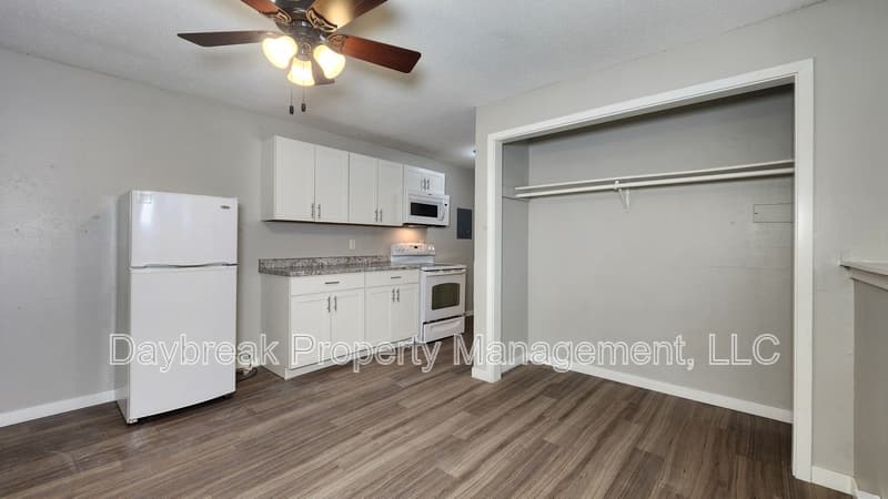 Fargo Condo: 717 30th St. North - 4