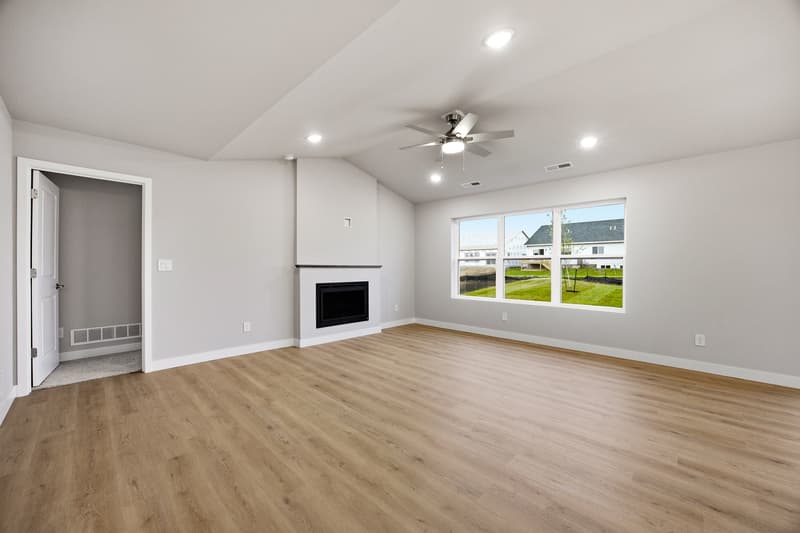 North Liberty Townhome: 942 Eisenhower Rd