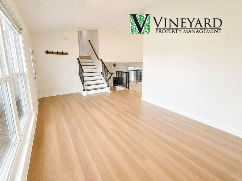 Kennesaw House: 414 Darter Drive NW
