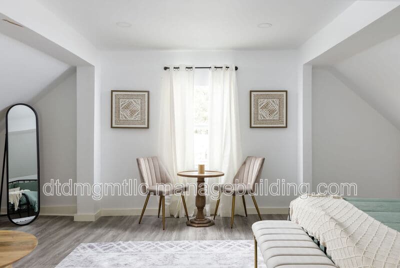 San Antonio Condo: 110 East Craig Place