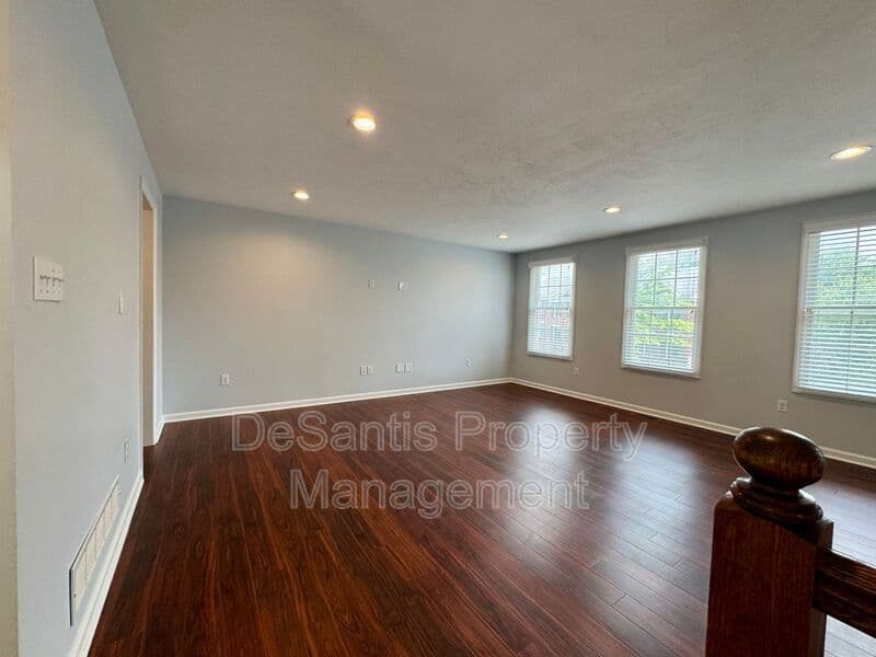 Wexford Townhome: 307 Marshall Heights Drive