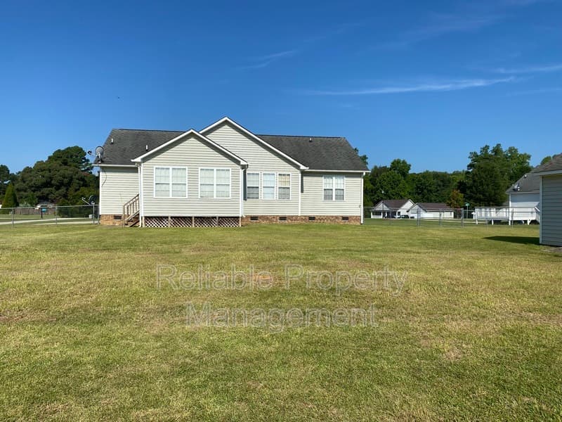 Willow Spring House: 31 Barley Ct