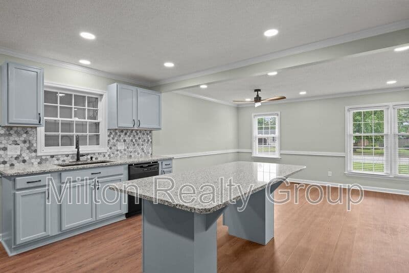 Dunn House: 1505 Fairview St.