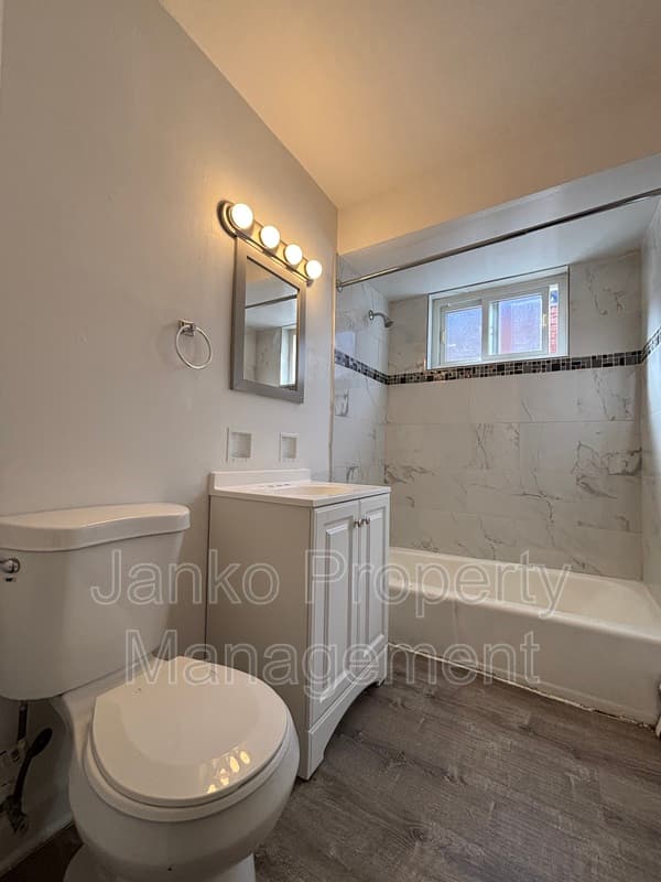 Blue Island Condo: 2057 135th Pl