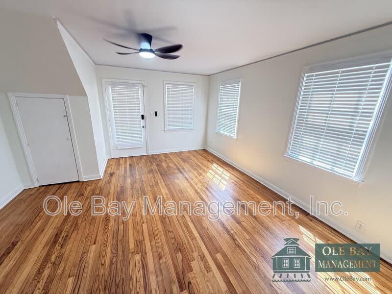 Mobile Condo: 1810 New Hamilton Street