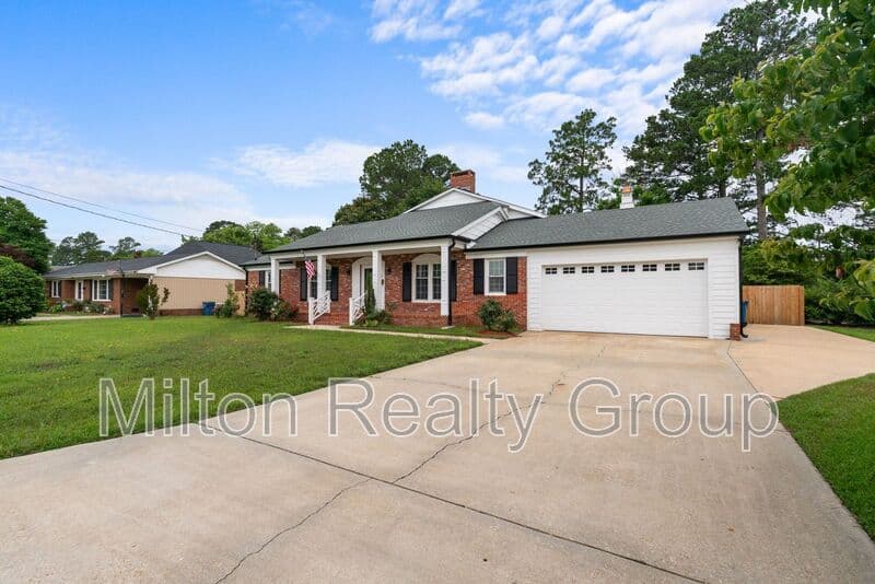 Dunn House: 1505 Fairview St.