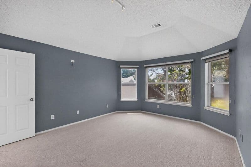 Frisco House: 10201 Max Lane