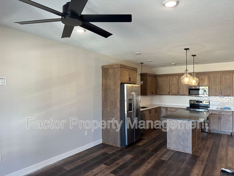 North Mankato Condo: 235 Belgrade Ave