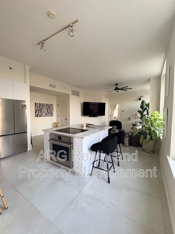 Atlanta House: 57 Forsyth St