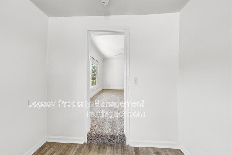 Sacramento Condo: 4923 11th Ave