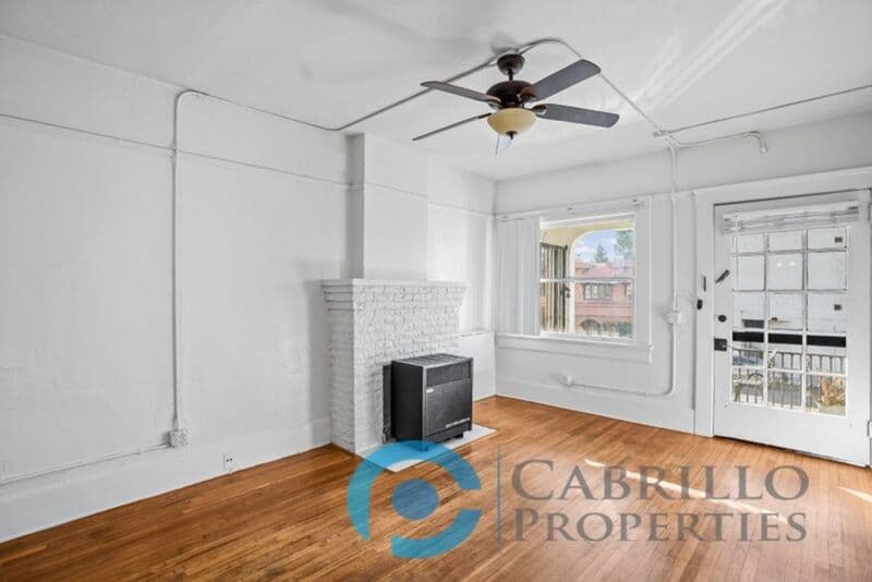 San Diego Apartment: 2241 Fourth Ave