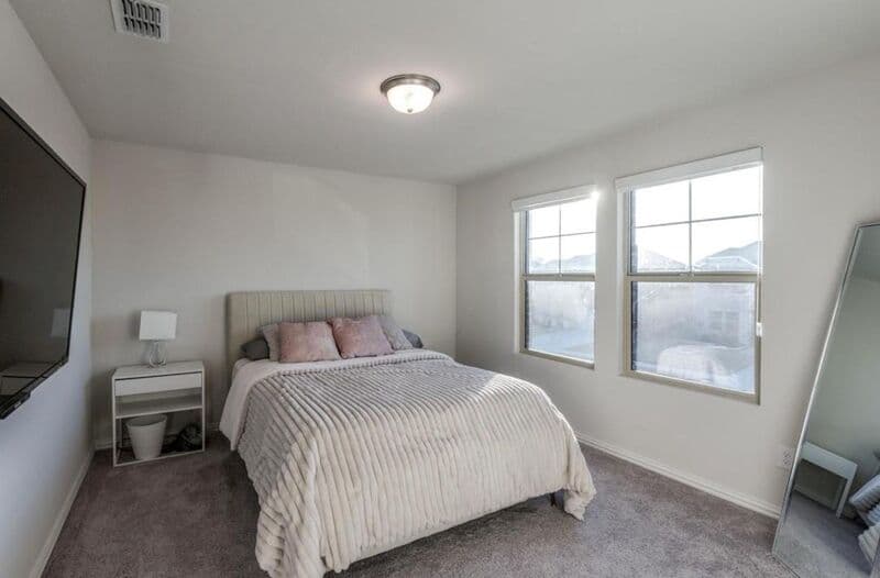 Princeton House: 633 Cedar Springs Dr