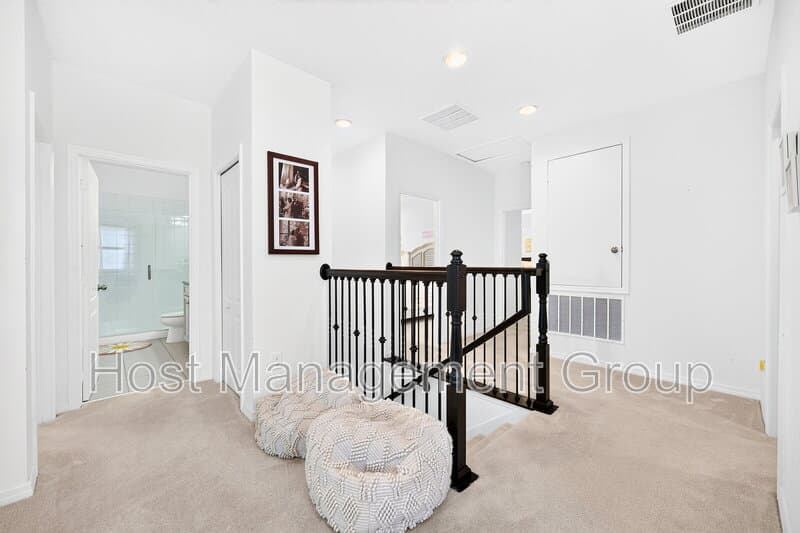Orlando House: 8205 Bayliss Ct