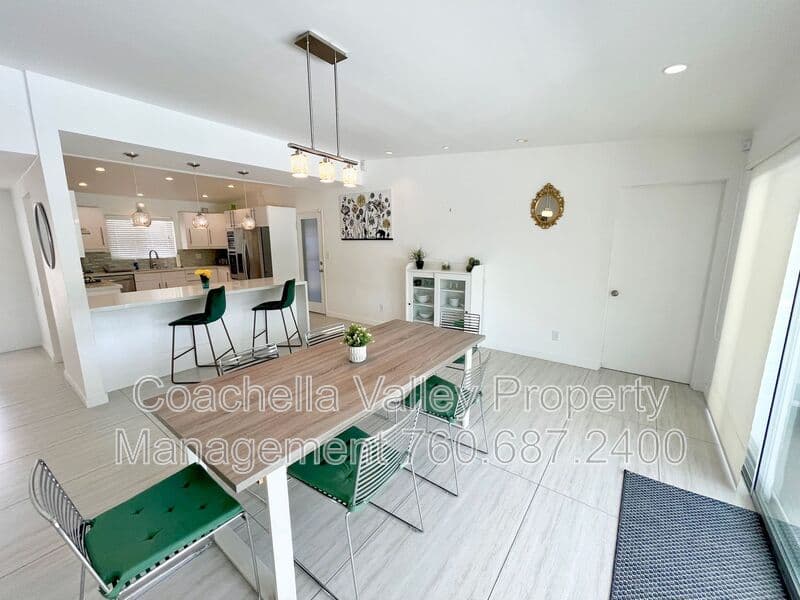 Palm Springs House: 2719 E Ventura Road