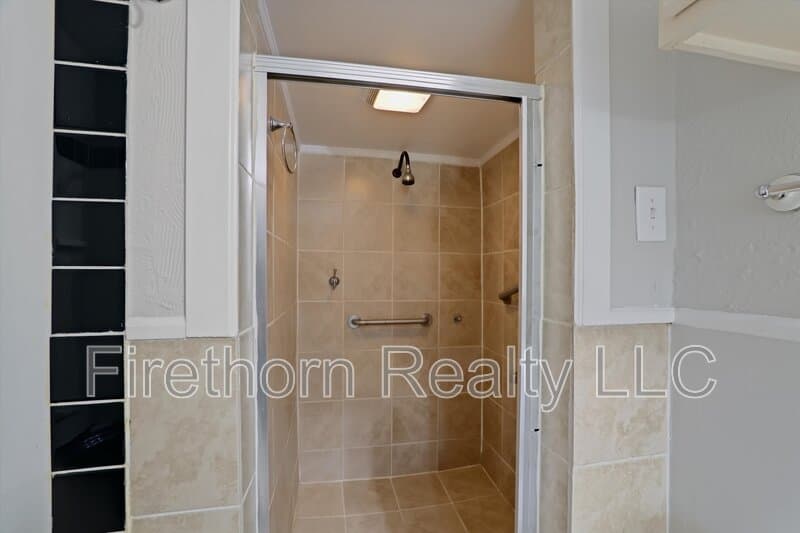 Augusta House: 2528 Luz Drive