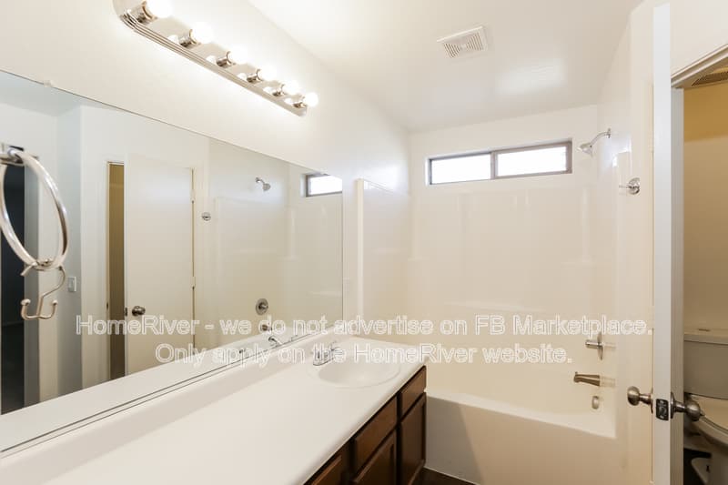 Buckeye House: 5848 S 236th Dr