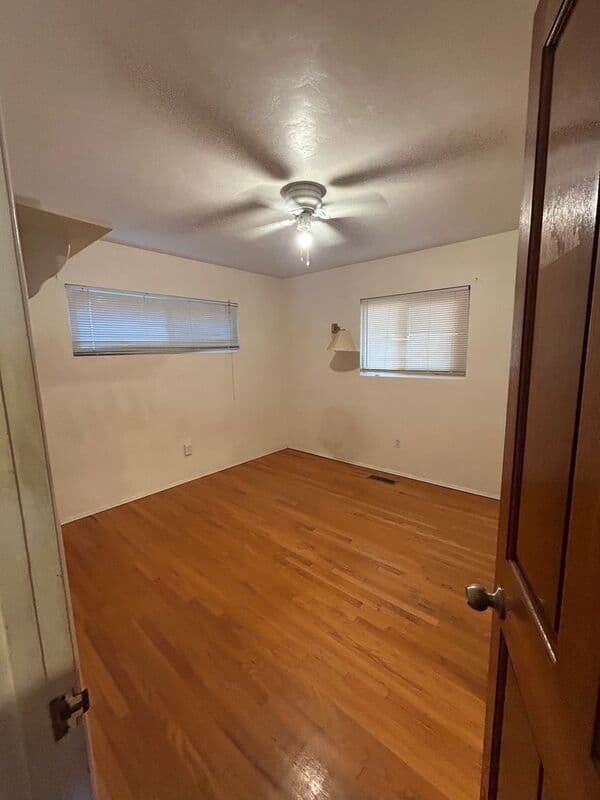 La Mesa House: 4040 Yale Ave